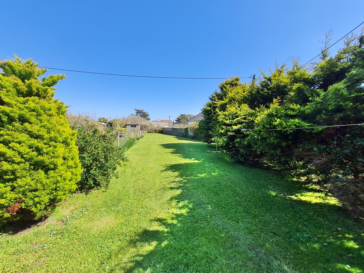 Clifden Close, Mullion, Helston