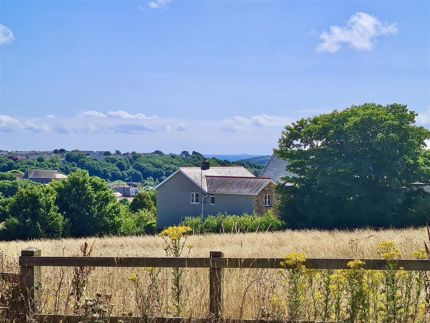Hillcrest, Helston