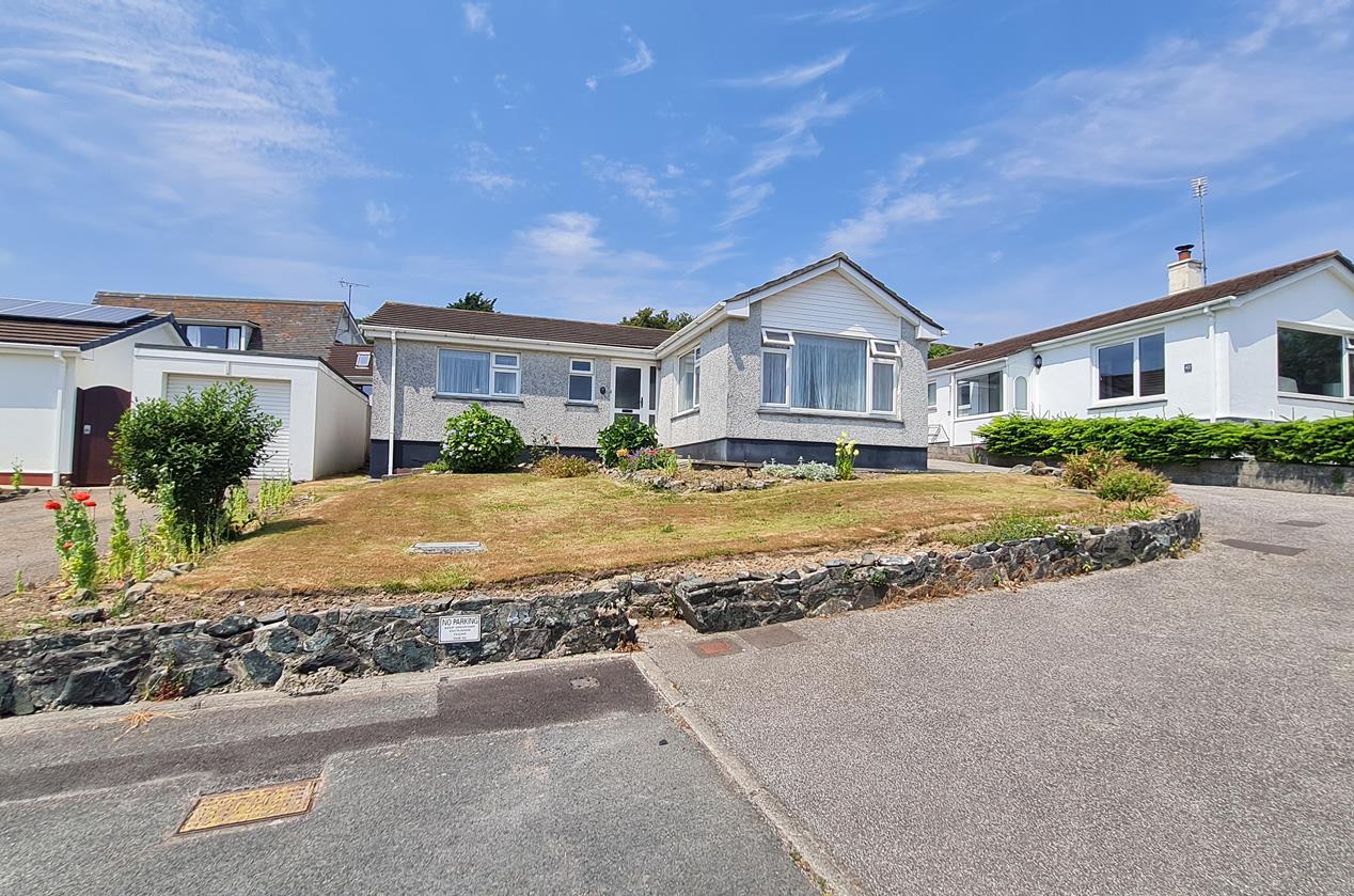 Tenderah Road, Helston