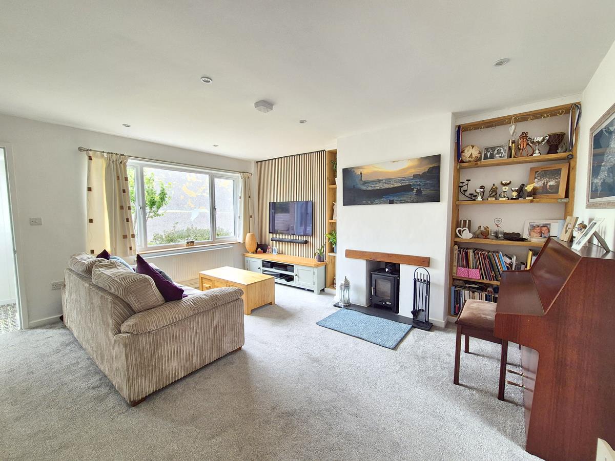 Manor Close, Helston