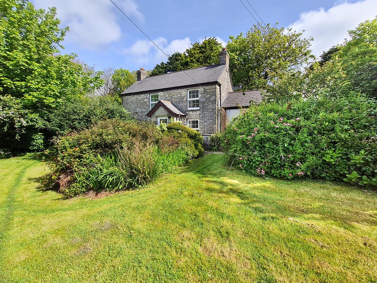 Tresowes, Ashton, Helston